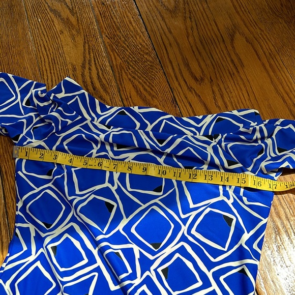Jude Connally boat neck dress.  Geometric print in blue, white and black. Small - Picture 6 of 10